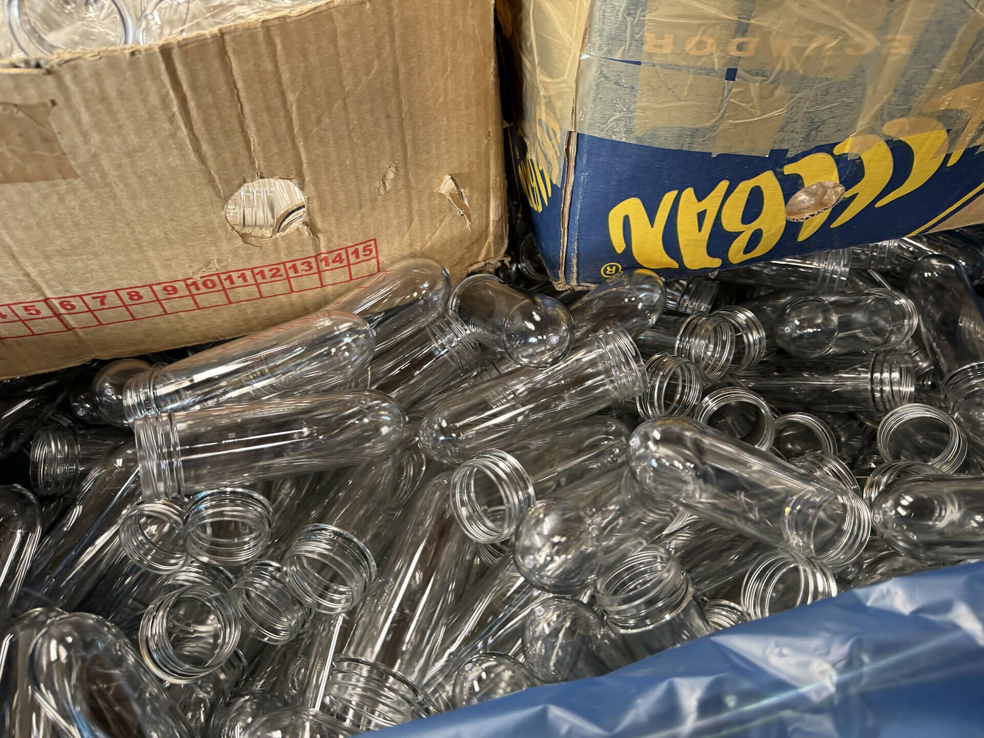 Vyrobíme pro vás plastové láhve na míru